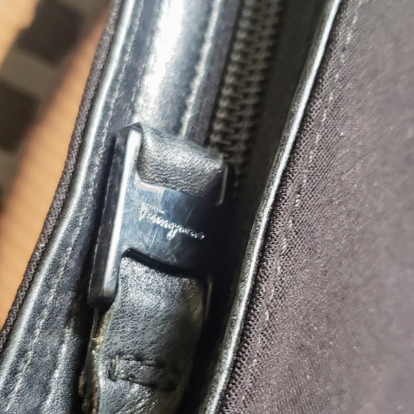 SOLD - Vintage Salvatore Ferragamo Shoulder Baguette Vara Bag with Metal Links - Picture 8 of 13